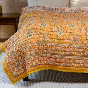 The Golden Aura Quilt